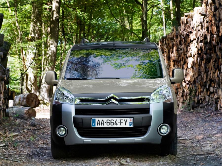  Citroen Berlingo XTR Multispace 2008 года  (фото 12 из 20)